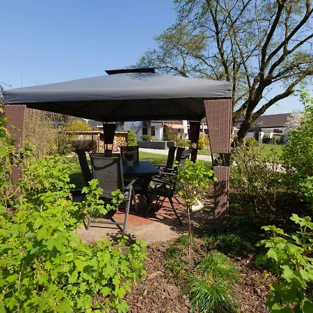 公寓 Large Close To Kleve And Goch With Private Terrace 韦策
